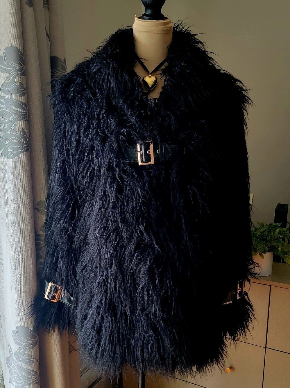 ARMANI EXCHANGE Black Shaggy Faux Fur Belted Mob Wife Coat - Size M
